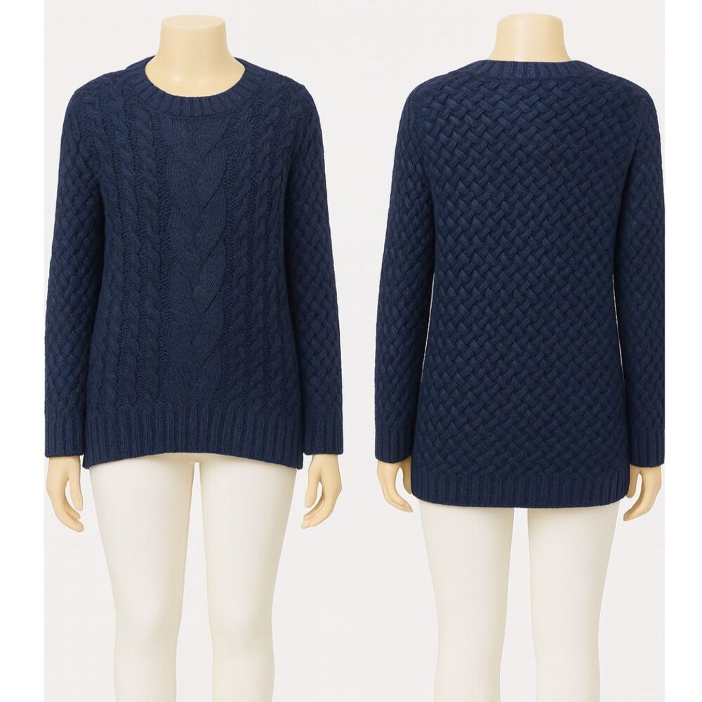 Devoted Women's Blue Long Sleeve Cable Knit Crewneck Pullover Sweater med meaure